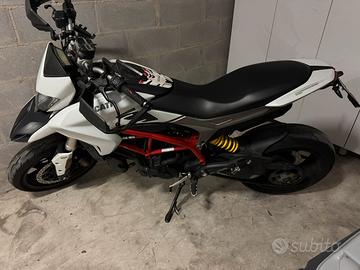 Ducati hypermotard 939