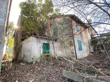 Rustico / Casale di 570 m² con 2 locali a San Zeno
