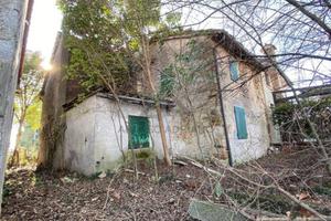 Rustico / Casale di 570 m² con 2 locali a San Zeno