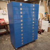 cassettiera multiuso per farmacie parafarmacie blu