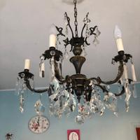 Lampadario vintage in ottone e cristallo