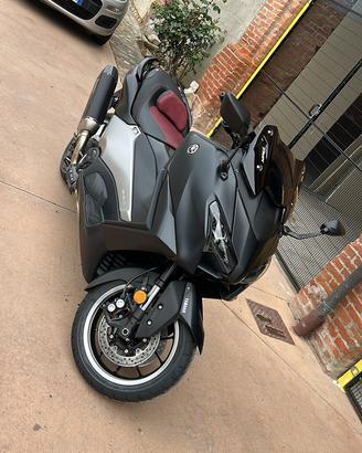 Tmax 560 25 anniversario