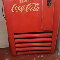 ghiacciaia coca cola