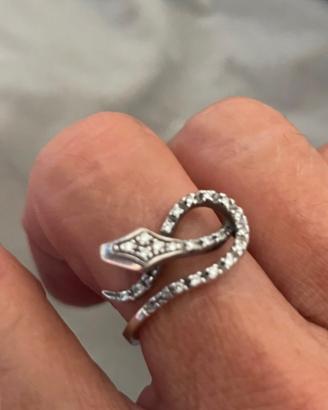 Anello oro bianco serpente diamantini
