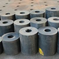 Barre tonde forate in PVC nero