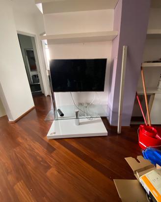MOBILE PORTA TV