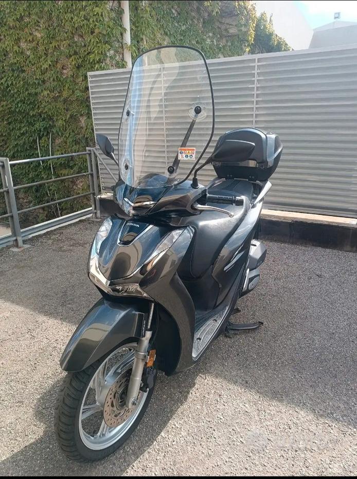 Honda sh 150 ricambi Accessori e ricambi moto originali