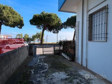 Trilocale fronte mare