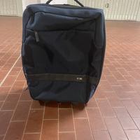 Valigia da cabina blu navy – leggera e resistente