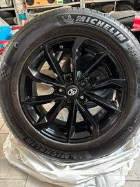 Toyota Rav 4 225/65 r 17 106V gomme + cerchi lega
