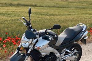 Suzuki GSR 600 Perfetta scambi