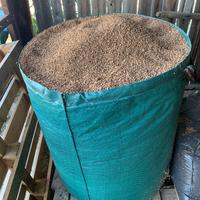 Trucioli di sughero isolante o lettiera gatti