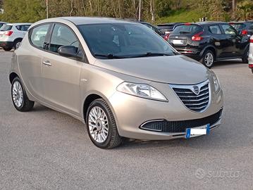 Lancia Ypsilon 1.3 MJT 16V 95 CV 5 porte S&S Plati
