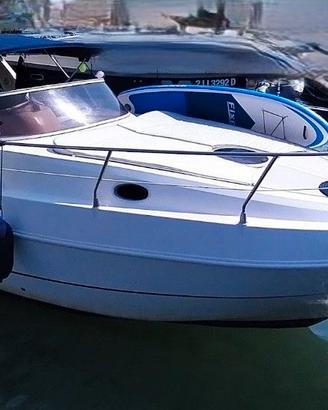 MANO' 26.50 CRUISER + 2x225hp MERCRUISER 4.3