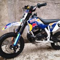 NUOVE minicross 50 replica ktm monster auto redbul