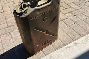 Tanica militare vintage