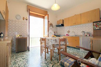 CASA SEMINDIPENDENTE A LUCERA