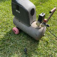 Compressore ad aria 24 litri  1,5 HP
