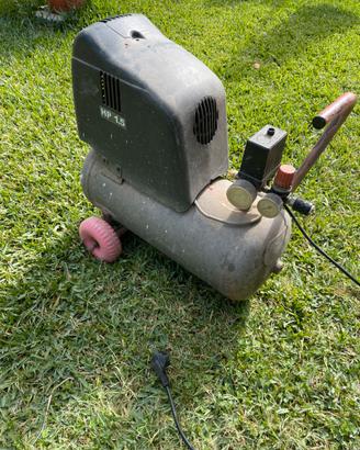 Compressore ad aria 24 litri  1,5 HP