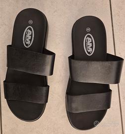 Sandali in pelle
