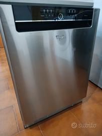 lavastoviglie Whirlpool 