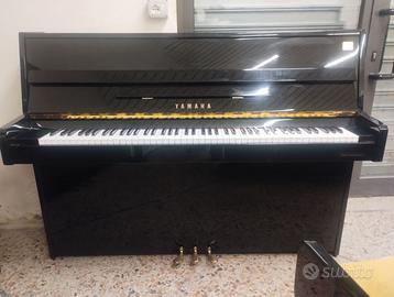 Pianoforte Yamaha 110 seminuovo con trasporto incl