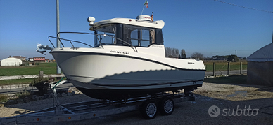 Quicksilver Pilothouse 555