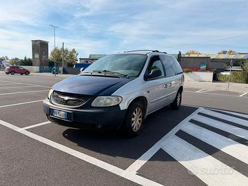 Chrysler Voyager 7 posti Diesel 