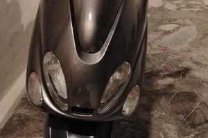 Yamaha Majesty
