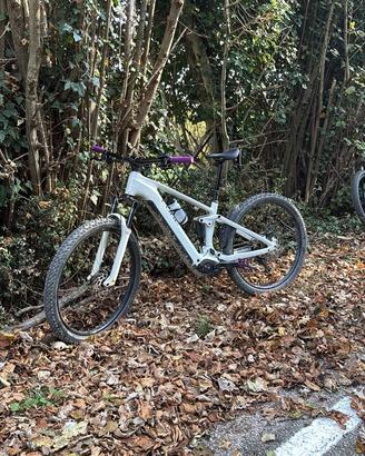 Bici eltrica cube 2025