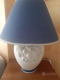 Lampada da tavolo / abajour blu e bianca