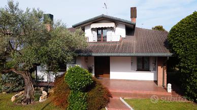 Villatora - villa singola con 4 camere