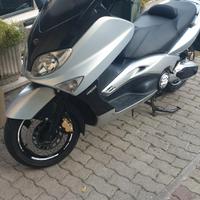 Yamaha T Max - 2001