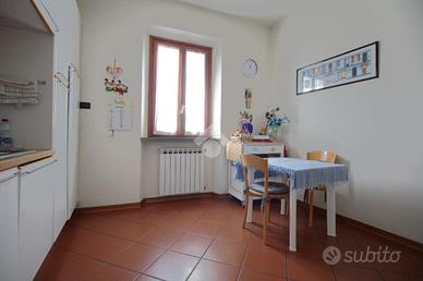 CASA DI CORTE A PRATO