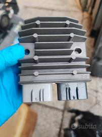 regolatore di tensione triumph 