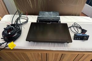 Plotter GPS Raymarine Axiom XL 16