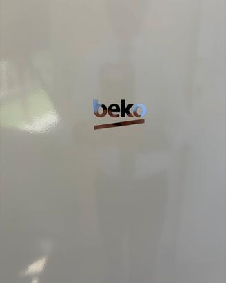 Congelatore verticale, Beko 215 litri classe E