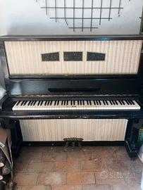 Pianoforte a muro