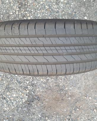 215 55 R18 99V Good Year