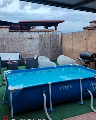 Piscina + Pompa Sabbia 6000  l/h + Skimmer +acce. 