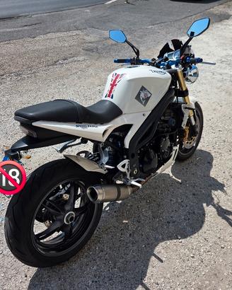 Triumph Speed Triple 1050