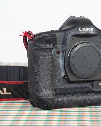  Canon Eos 1d  M2/Eos 5d  M2