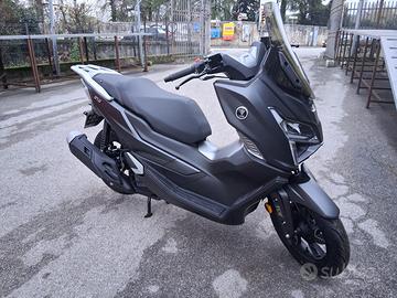 VOGE SFIDA SR1 125cc LIQUID COOLED