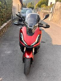 Honda adv 350