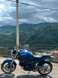 2000 Ducati Monster 600