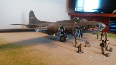 Bombardiere USA 1:48 B17 Flying Fortress