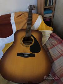 Chitarra Acustica Yamaha nuova
