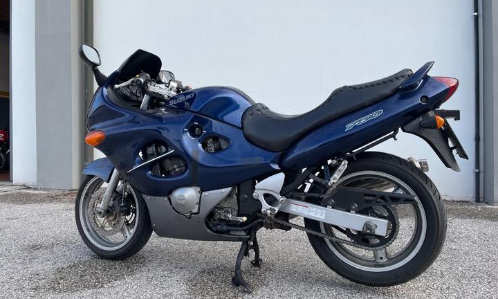 Smembro Suzuki gsx 750 f