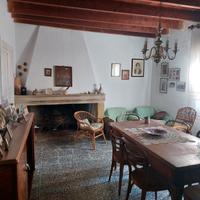 Casa indipendente su due piani