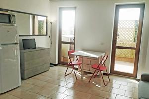 Sassari monolocale con ingresso e terrazzo
